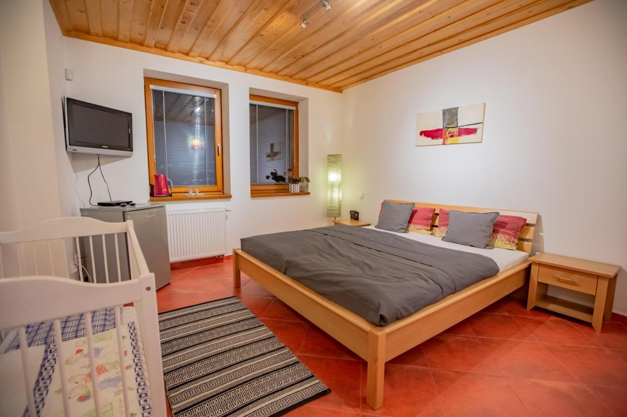 Bungalov Komfort Liptovsky Mikulas Bagian luar foto